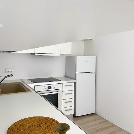 Summer Getaway: Stunning 1 Bedroom Apartment! Polis Exterior foto